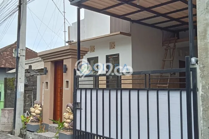 Disewakan! Rumah 3 Kamar Tidur &
2 Kamar Mandi di Pedungan, Denpasar Disewakan! Rumah 3 Kamar Tidur &
2 Kamar Mandi di Pedungan, Denpasar