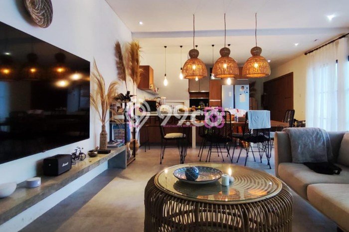 Rumah Elit LB 260m2 Siap Huni Desain Elegan di Pererenan, Badung Rumah Elit LB 260m2 Siap Huni Desain Elegan di Pererenan, Badung