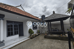 Disewakan! Rumah 4 Kamar Tidur &
3 Kamar Mandi di Panjer, Denpasar Disewakan! Rumah 4 Kamar Tidur &
3 Kamar Mandi di Panjer, Denpasar