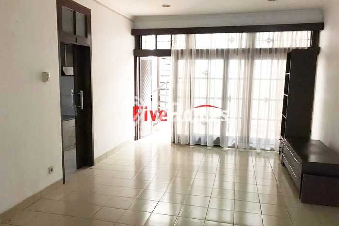 Rumah Elit LB 250m2 Siap Huni Desain Elegan di Pondok Indah, Jakarta Selatan Rumah Elit LB 250m2 Siap Huni Desain Elegan di Pondok Indah, Jakarta Selatan
