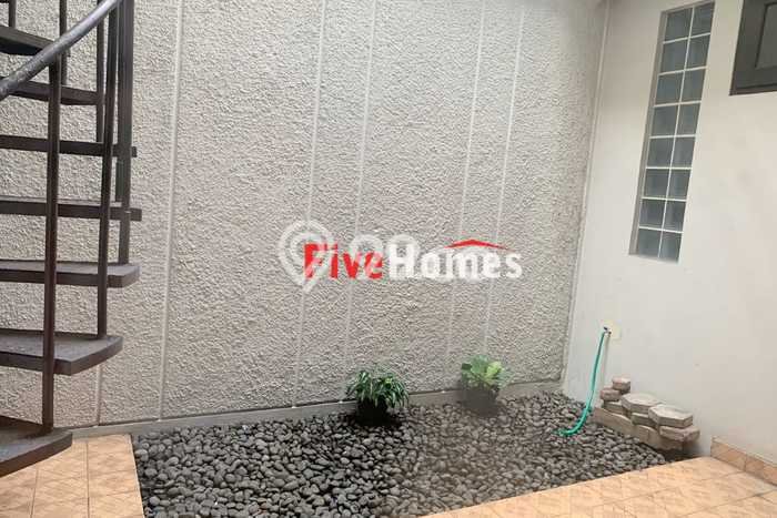 Rumah Elit LB 250m2 Siap Huni Desain Elegan di Pondok Indah, Jakarta Selatan Rumah Elit LB 250m2 Siap Huni Desain Elegan di Pondok Indah, Jakarta Selatan