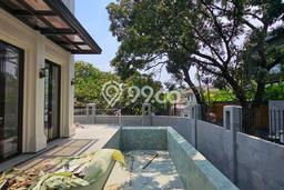 Rumah Elit Modern Siap Huni di Kemang Jakarta Selatan Rumah Elit Modern Siap Huni di Kemang Jakarta Selatan