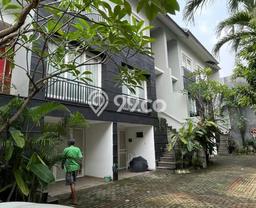 Siap Huni Rumah Mewah 3 Kamar di Cilandak Dekat ke Mana Pun Siap Huni Rumah Mewah 3 Kamar di Cilandak Dekat ke Mana Pun