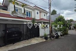 Dijual Hunian Mewah dengan Fasilitas Sekitar Lengkap di Kebayoran Lama, Jakarta Selatan Dijual Hunian Mewah dengan Fasilitas Sekitar Lengkap di Kebayoran Lama, Jakarta Selatan