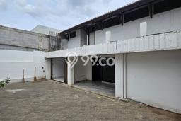 Rumah Elit Modern Siap Huni di Senayan Jakarta Selatan Rumah Elit Modern Siap Huni di Senayan Jakarta Selatan