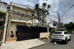 For Sale! Premium House LT 172m2 Desain Elegan di Pondok Indah For Sale! Premium House LT 172m2 Desain Elegan di Pondok Indah