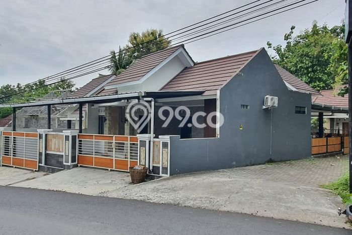 SIAP HUNI! Rumah Asri area Kasihan, LT 116m2m² LB 80m2m² SIAP HUNI! Rumah Asri area Kasihan, LT 116m2m² LB 80m2m²