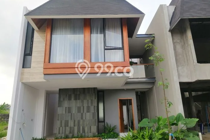 Hunian Elit LB 130m2 Siap Pakai Desain Elegan di Maguwoharjo, Yogyakarta Hunian Elit LB 130m2 Siap Pakai Desain Elegan di Maguwoharjo, Yogyakarta