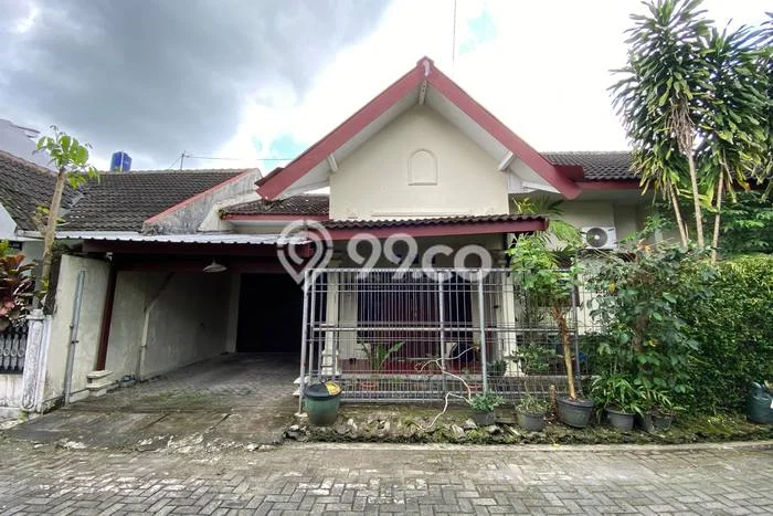 Rumah Modern Minimalis 4 Kamar Siap Huni di Ngaglik Rumah Modern Minimalis 4 Kamar Siap Huni di Ngaglik