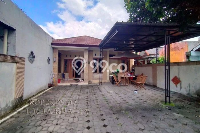 Hunian Cantik Modern Lb 196m2 di Berbah, Sleman Hunian Cantik Modern Lb 196m2 di Berbah, Sleman