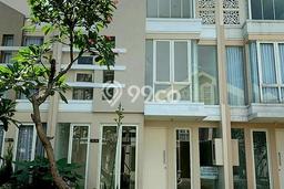 Dijual Hunian Rumah Terawat 3 KT di Pakuwon CIty, Surabaya Dijual Hunian Rumah Terawat 3 KT di Pakuwon CIty, Surabaya