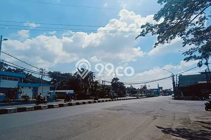 Disewakan Gudang di Kawasan Ramai Perak Luas 918m2 Disewakan Gudang di Kawasan Ramai Perak Luas 918m2