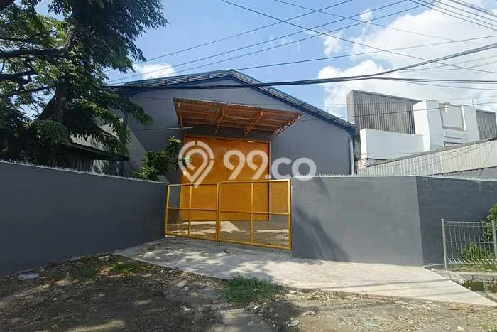 Disewakan Gudang di Kawasan Ramai Perak Luas 918m2 Disewakan Gudang di Kawasan Ramai Perak Luas 918m2