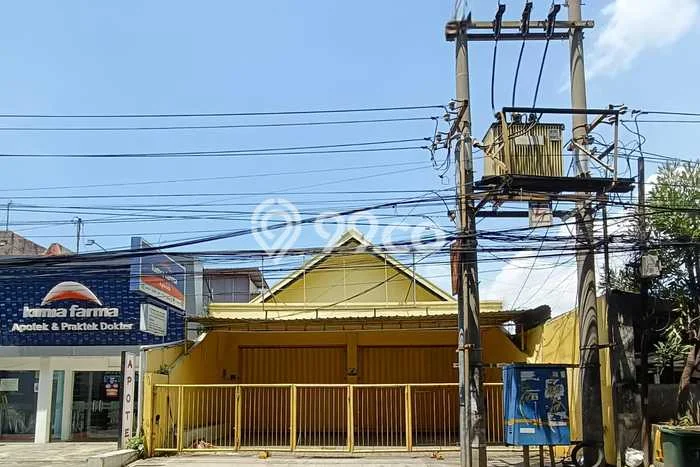 Ruko untuk Disewa di Pusat Surabaya Luas Bangunan 185m2 Ruko untuk Disewa di Pusat Surabaya Luas Bangunan 185m2