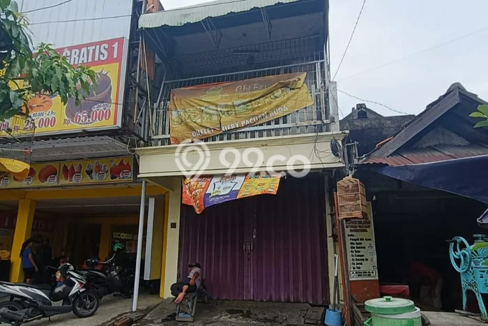 Disewakan Ruko di Pusat Kota Surabaya Ramai Strategis Disewakan Ruko di Pusat Kota Surabaya Ramai Strategis
