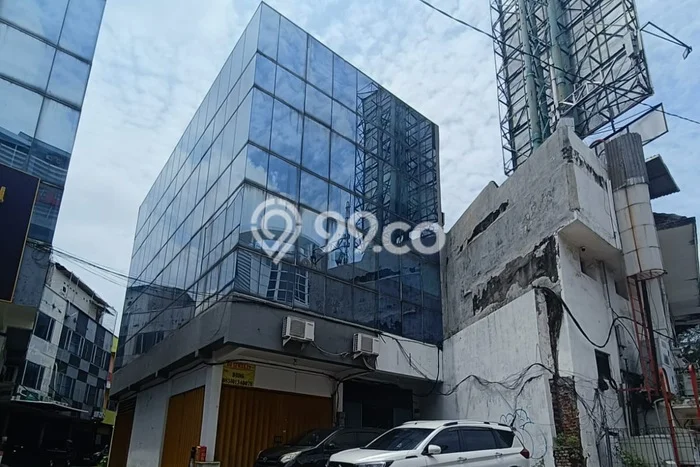 Ruko Disewa di Bubutan, Surabaya, LT 56m2 / LB 200m2 Ruko Disewa di Bubutan, Surabaya, LT 56m2 / LB 200m2