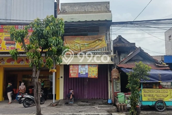 Disewakan Ruko di Pusat Kota Surabaya Ramai Strategis Disewakan Ruko di Pusat Kota Surabaya Ramai Strategis