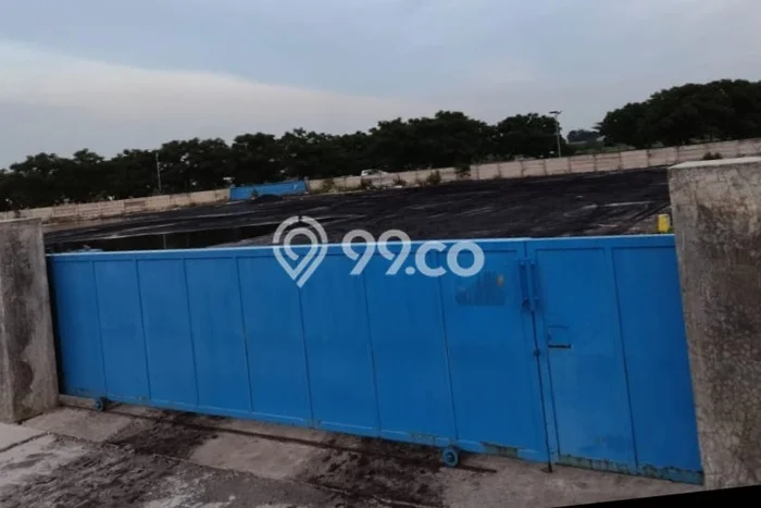Tanah Disewa Strategis di Surabaya Luas 5478m2 Tanah Disewa Strategis di Surabaya Luas 5478m2