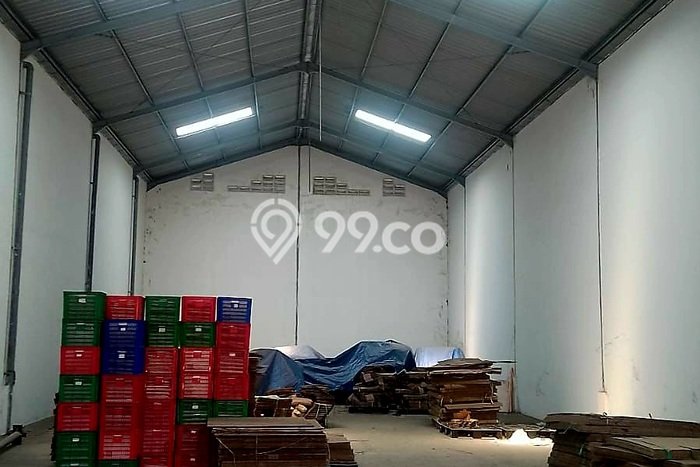 Gudang Dijual di Prime Area Surabaya Luas 430m2 Gudang Dijual di Prime Area Surabaya Luas 430m2