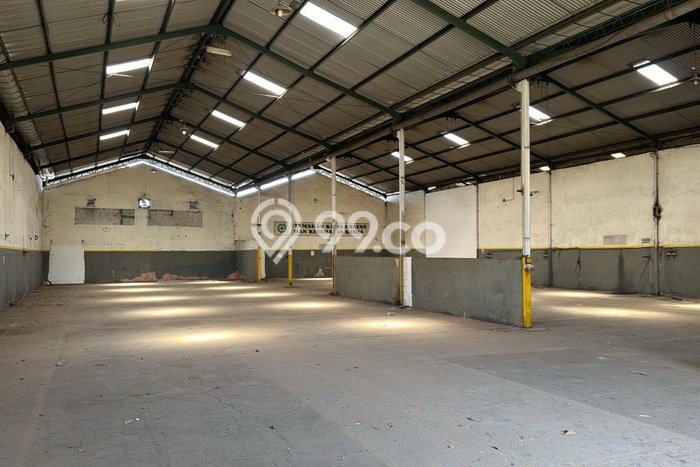 Unit Gudang Tersedia di Gresik Kota Spesifikasi LB 1000m2 Unit Gudang Tersedia di Gresik Kota Spesifikasi LB 1000m2