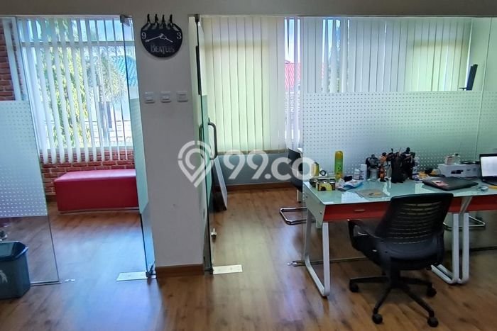 Unit Kantor Dijual di Kembangan Jakarta Barat 176m2 Unit Kantor Dijual di Kembangan Jakarta Barat 176m2