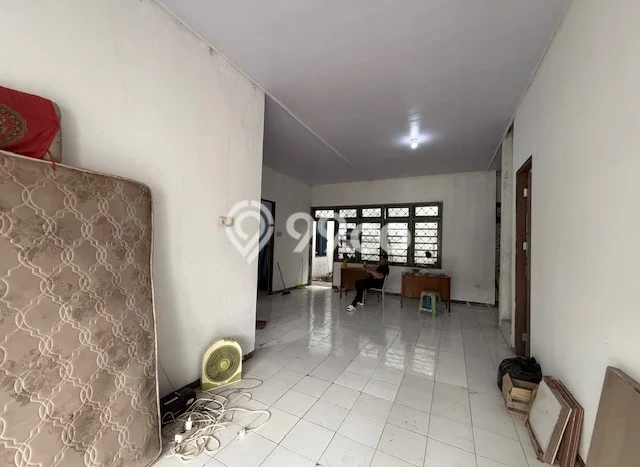 Rumah sewa siap pakai 6 KT di Kutisari, Surabaya Rumah sewa siap pakai 6 KT di Kutisari, Surabaya
