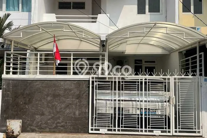 Dijual Rumah Mewah Elegan Dengan View Eksklusif di Meruya, Jakarta Barat Dijual Rumah Mewah Elegan Dengan View Eksklusif di Meruya, Jakarta Barat