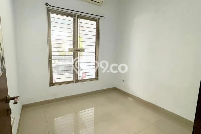 For Sale! Luxury House LT 80m2 Desain Elegan di Duri Kepa For Sale! Luxury House LT 80m2 Desain Elegan di Duri Kepa
