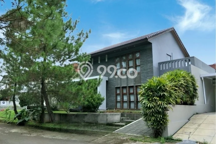 For Sale Rumah Mewah Exclusive di Parongpong, Bandung Barat For Sale Rumah Mewah Exclusive di Parongpong, Bandung Barat