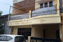 For Sale Rumah 4 Kamar Lokasi Strategis Nyaman dan Strategis di Pedurungan For Sale Rumah 4 Kamar Lokasi Strategis Nyaman dan Strategis di Pedurungan