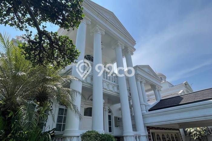 Jual Rumah Mewah Megah Dengan View Cantik di Legenda Wisata, Bogor Jual Rumah Mewah Megah Dengan View Cantik di Legenda Wisata, Bogor