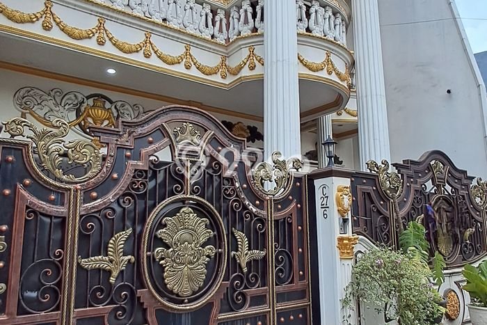 Dijual Rumah Mewah Megah Dengan View Cantik di Narogong, Bekasi Dijual Rumah Mewah Megah Dengan View Cantik di Narogong, Bekasi