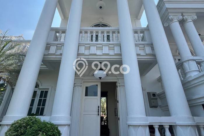 Jual Rumah Mewah Megah Dengan View Cantik di Legenda Wisata, Bogor Jual Rumah Mewah Megah Dengan View Cantik di Legenda Wisata, Bogor