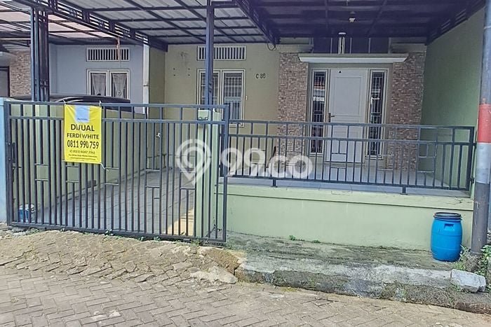 For Sale Hunian Rumah Nyaman 2 KT di Pondok Ranggon, Jakarta Timur For Sale Hunian Rumah Nyaman 2 KT di Pondok Ranggon, Jakarta Timur