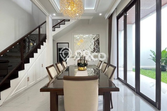 Ready to Use! Luxury House LT 240m2 Desain Modern di Citra Grand Ready to Use! Luxury House LT 240m2 Desain Modern di Citra Grand