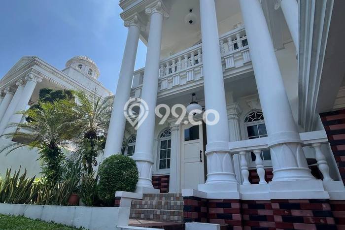 Jual Rumah Mewah Megah Dengan View Cantik di Legenda Wisata, Bogor Jual Rumah Mewah Megah Dengan View Cantik di Legenda Wisata, Bogor