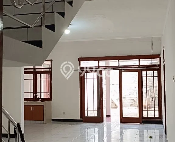 Ready to Use! Luxury House LT 318m2 Desain Modern di Pasteur Ready to Use! Luxury House LT 318m2 Desain Modern di Pasteur