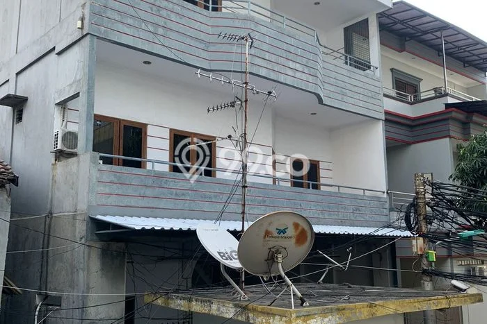 Rumah Modern 4 Kamar LT 90m2 di Jelambar Rumah Modern 4 Kamar LT 90m2 di Jelambar