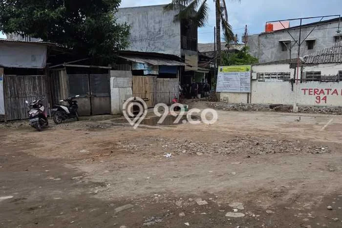 Jarang Ada! Tanah di Kembangan Punya Luas 1705m2 SHM Jarang Ada! Tanah di Kembangan Punya Luas 1705m2 SHM