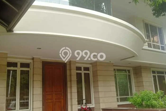 Rumah Elit Modern Tanpa Renovasi di Puri Indah Jakarta Barat Rumah Elit Modern Tanpa Renovasi di Puri Indah Jakarta Barat