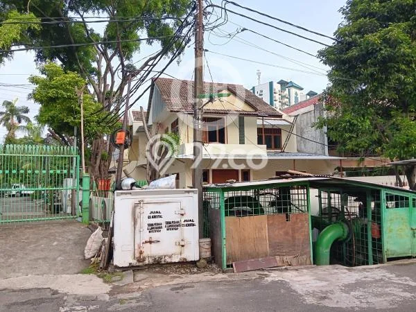 Lokasi terbaik! Rumah siap huni disewakan di Kelapa Gading LB 280m2 Lokasi terbaik! Rumah siap huni disewakan di Kelapa Gading LB 280m2
