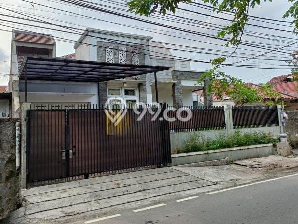 Jual Rumah Mewah Megah Dengan View Cantik di Cipinang, Jakarta Timur Jual Rumah Mewah Megah Dengan View Cantik di Cipinang, Jakarta Timur