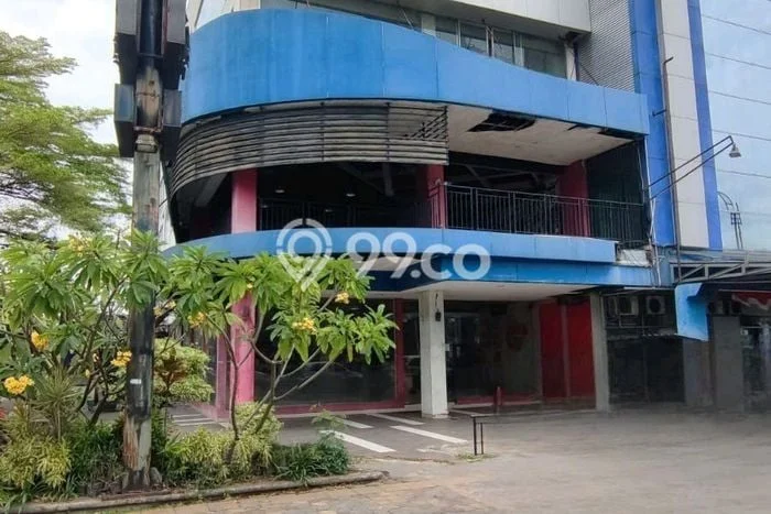 Disewakan Komersial komersial di Laweyan luas bangunan 1000m2 Disewakan Komersial komersial di Laweyan luas bangunan 1000m2