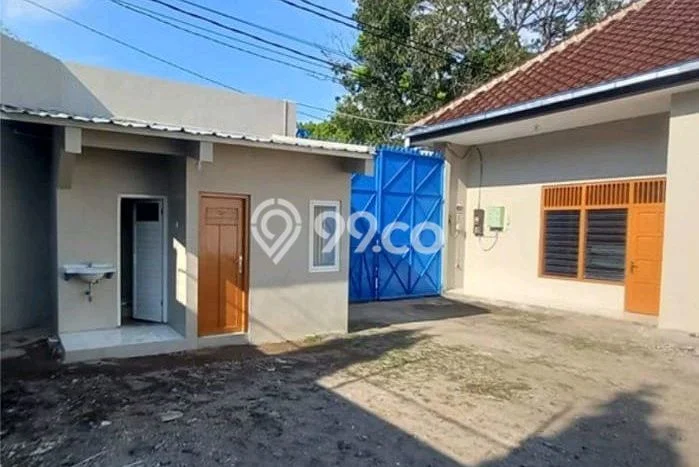 Gudang Disewakan Lokasi Jajar Solo Harga Spesial! Gudang Disewakan Lokasi Jajar Solo Harga Spesial!
