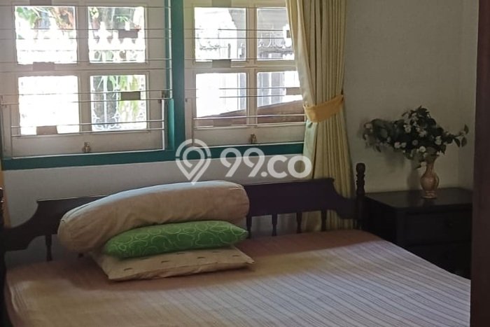 Lokasi terbaik! Rumah siap huni disewakan di Manahan LB 300m2 Lokasi terbaik! Rumah siap huni disewakan di Manahan LB 300m2