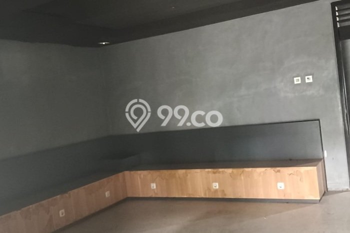 Unit Ruko disewakan di Manahan Solo dengan LT 413m2 / LB 300m2 Unit Ruko disewakan di Manahan Solo dengan LT 413m2 / LB 300m2