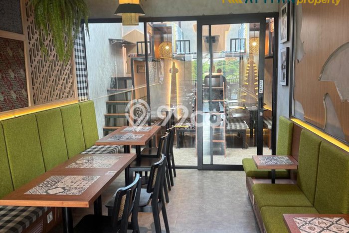 Ruko Dijual di Jakarta Barat LT 63m2 & LB 150m2 Lokasi Terbaik! Ruko Dijual di Jakarta Barat LT 63m2 & LB 150m2 Lokasi Terbaik!
