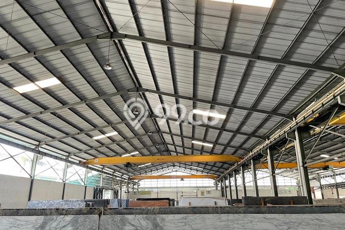 Unit Gudang Dijual di BSD Tangerang Selatan Luas Tanah 5910m2, Luas Bangunan 3500m2 Unit Gudang Dijual di BSD Tangerang Selatan Luas Tanah 5910m2, Luas Bangunan 3500m2