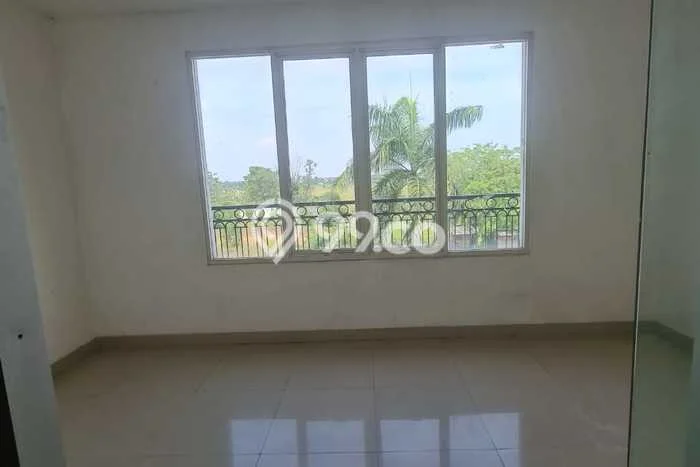 Ruko Dijual Lokasi Emas di Karawang Barat Luas 262m2 Ruko Dijual Lokasi Emas di Karawang Barat Luas 262m2