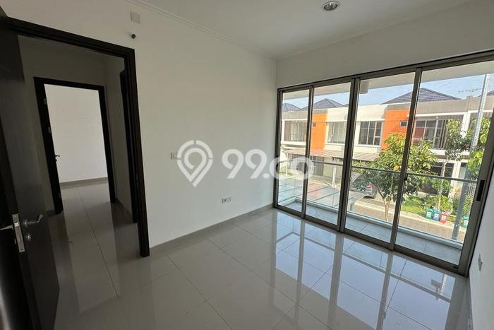 Jual Rumah Modern 3 KT di Pantai Indah Kapuk, Jakarta Utara Jual Rumah Modern 3 KT di Pantai Indah Kapuk, Jakarta Utara
